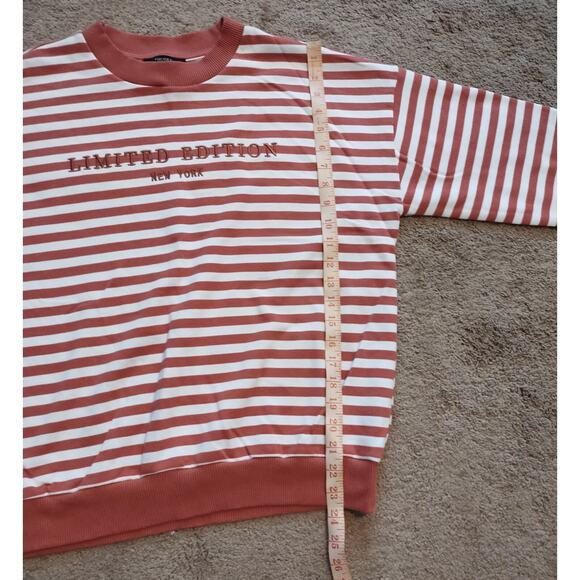 Forever 21 "Limited Edition NY" Crewneck Sweatshirt Pink White Stripes Size M - Picture 5 of 7